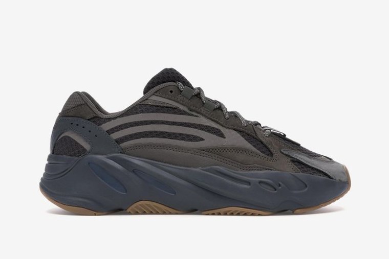 ΣΝΙΚΕΡΣ ΚΑΝΙΕ ΓΟΥΕΣΤ YEEZY