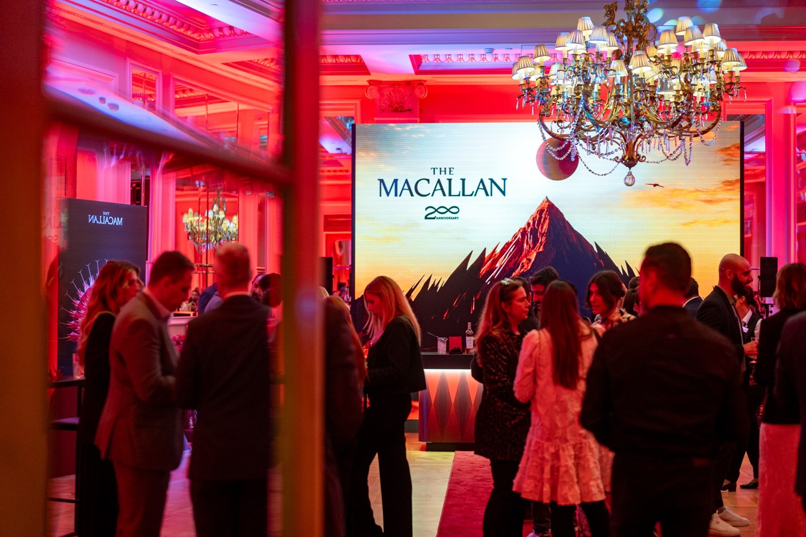 The Macallan: Πώς 200 χρόνια ιστορίας χωρούν σε μία μοναδική εμφιάλωση