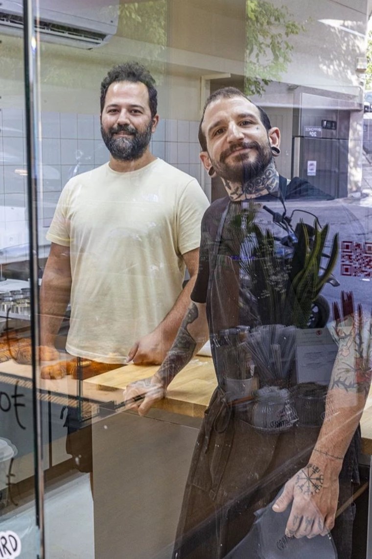 Γιατί όλοι μιλούν για το 'Batard' στο Παγκράτι