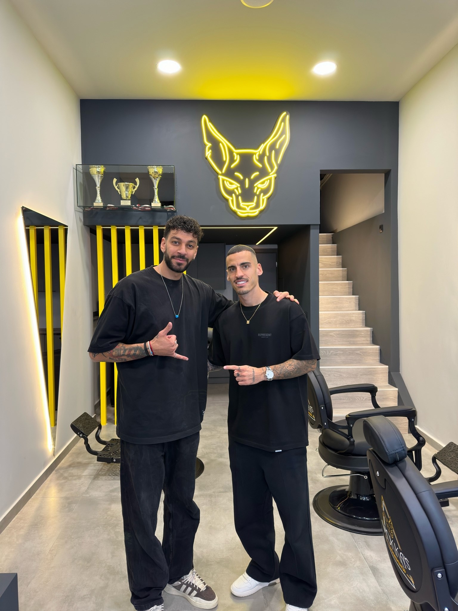 Ο Μόκκα Χασανίν με τον Τσικίνιο