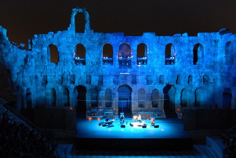 Γιατί θέλω να ξαναδώ τη Laurie Anderson στο Ηρώδειο