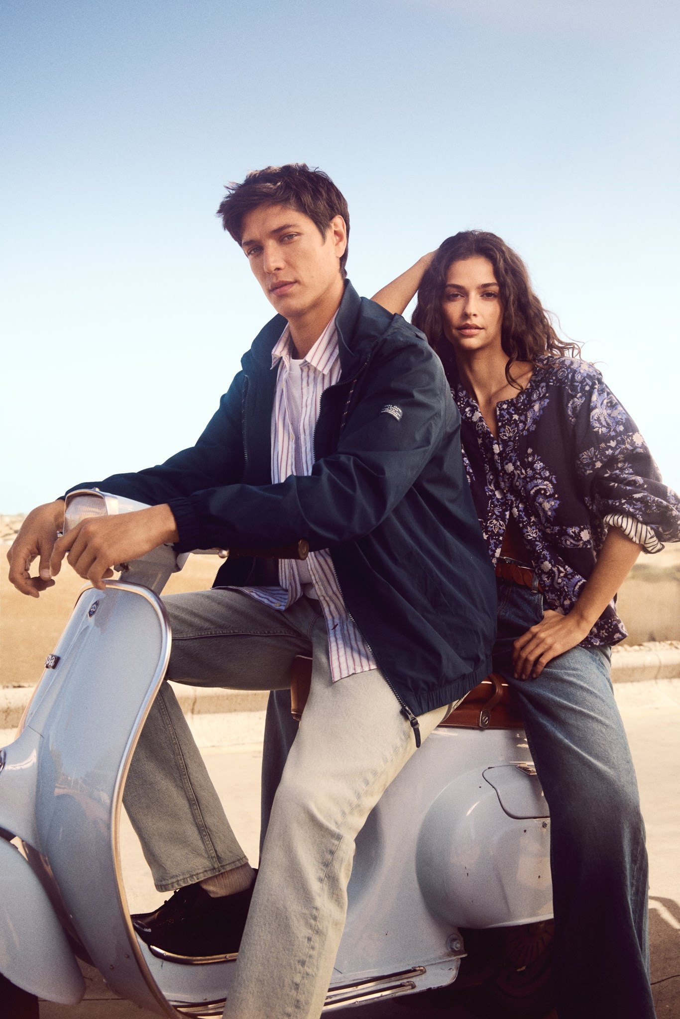 Η νέα συλλογή της Pepe Jeans μυρίζει καλοκαίρι στο Λονδίνο