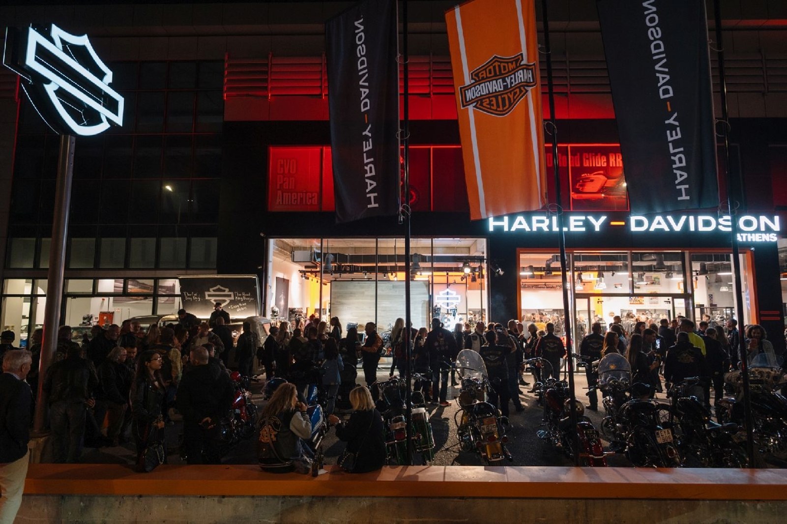 Η Harley-Davidson γιόρτασε τα εγκαίνια του νέου της καταστήματος στην Αττική με ένα εντυπωσιακό opening event