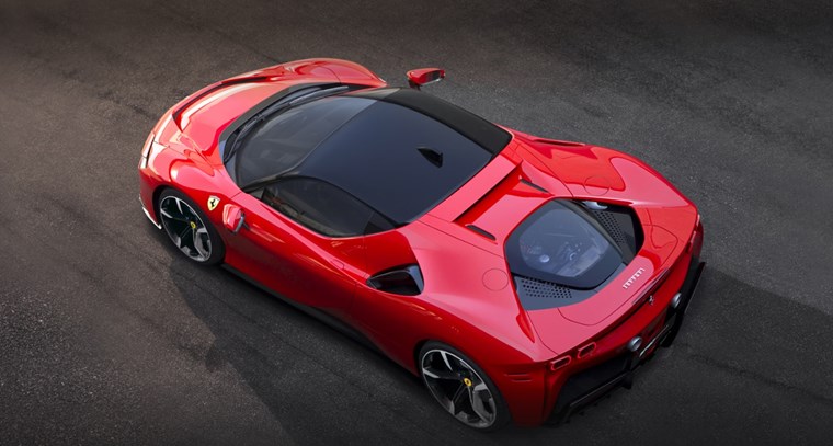 Η Ferrari SF90 Stradale της Kendall Jenner έχει πρόβλημα