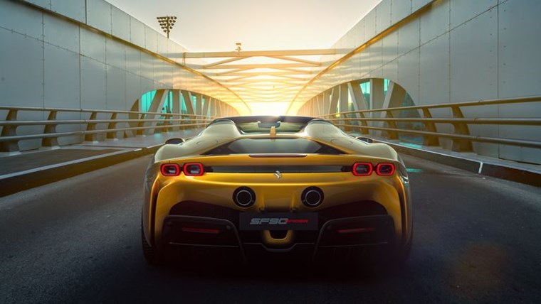 ΑΥΤΟΚΙΝΗΤΟ FERRARI SF90 SPIDER 4