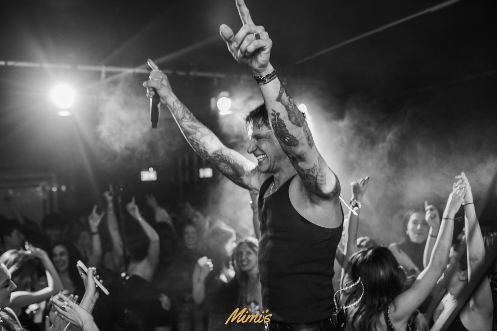 Ο Ηλιας Μπογδανος & οι INCO μάγεψαν το Λονδίνο στην πρώτη live βραδιά στο ιστορικό Mimi’s