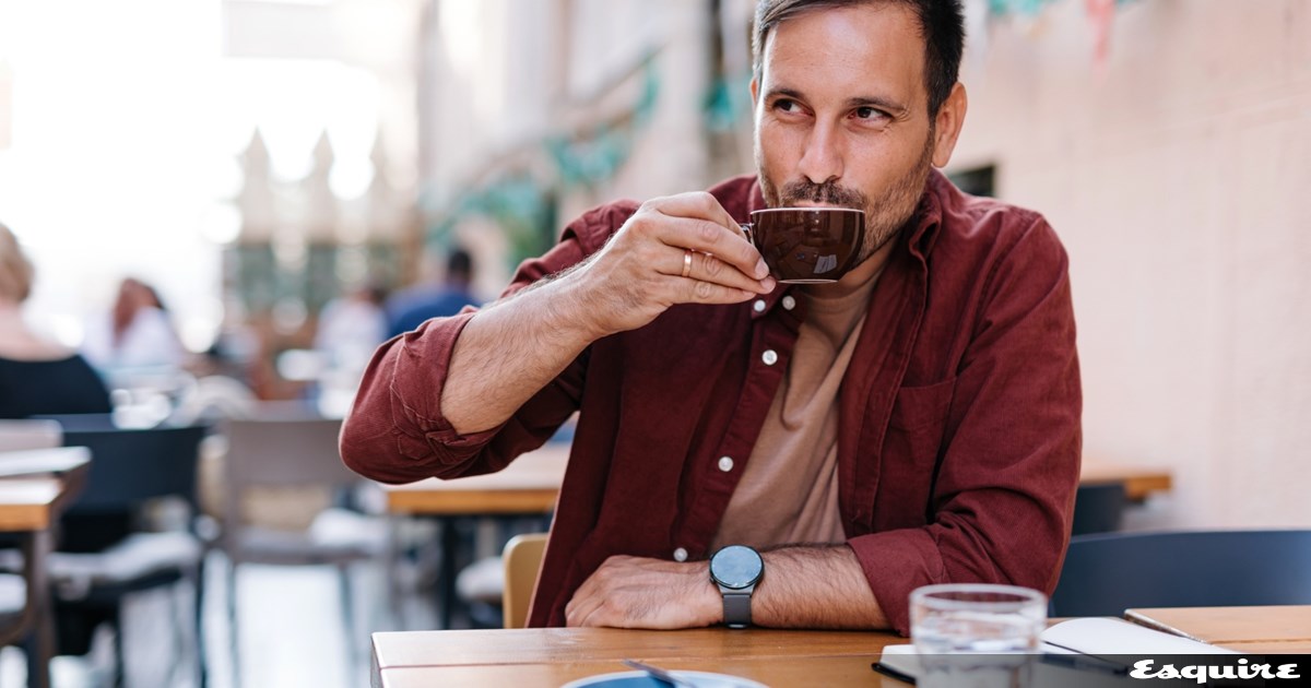 Ποια είναι η καλύτερη ώρα της ημέρας για να πιεις καφέ; Η απάντηση θα σε εκπλήξει