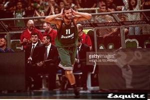 Μαρτυρίες για την απρόκλητη επίθεση του Νίκου Παππά κατά του δημοσιογράφου Νίκου Γιαννόπουλου