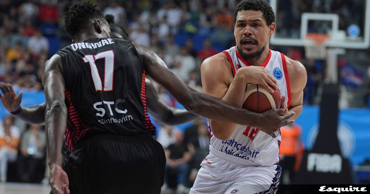 30 χρόνια Nikola Jokic: Ο Joker αφήνει ιστορία στο μπάσκετ γιατί διαφέρει (video)