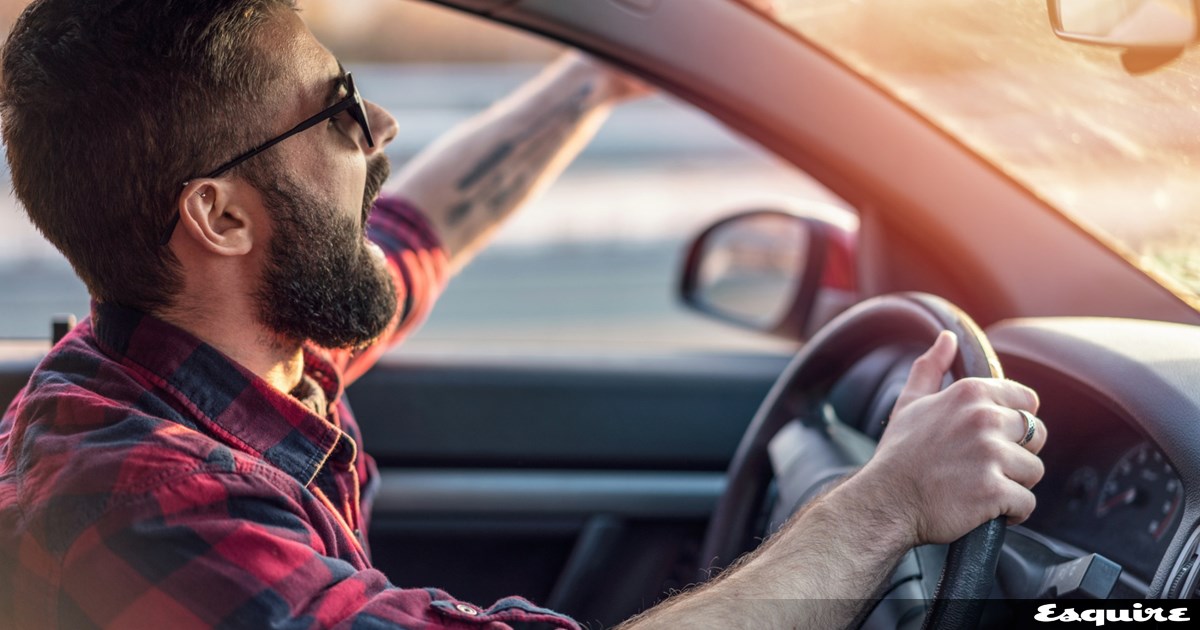 Το ελληνικό "Waze" της παρανομίας: Πώς έστησαν το δίκτυο ενημέρωσης για μπλόκα της Τροχαίας