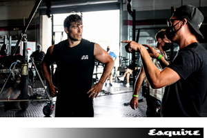 O Henry Cavill υπενθυμίζει το δικαίωμα των αντρών στις ταινίες και το gaming