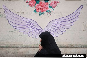 Ahoo Daryaei: Η ηρωίδα που έριξε φως στο σκοτάδι του Ιράν