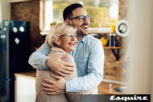 Πότε θα γεννήσει ο Άρης Σερβετάλης