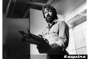 Πώς ο Chuck Norris παραμένει τόσο fit στα 85 του