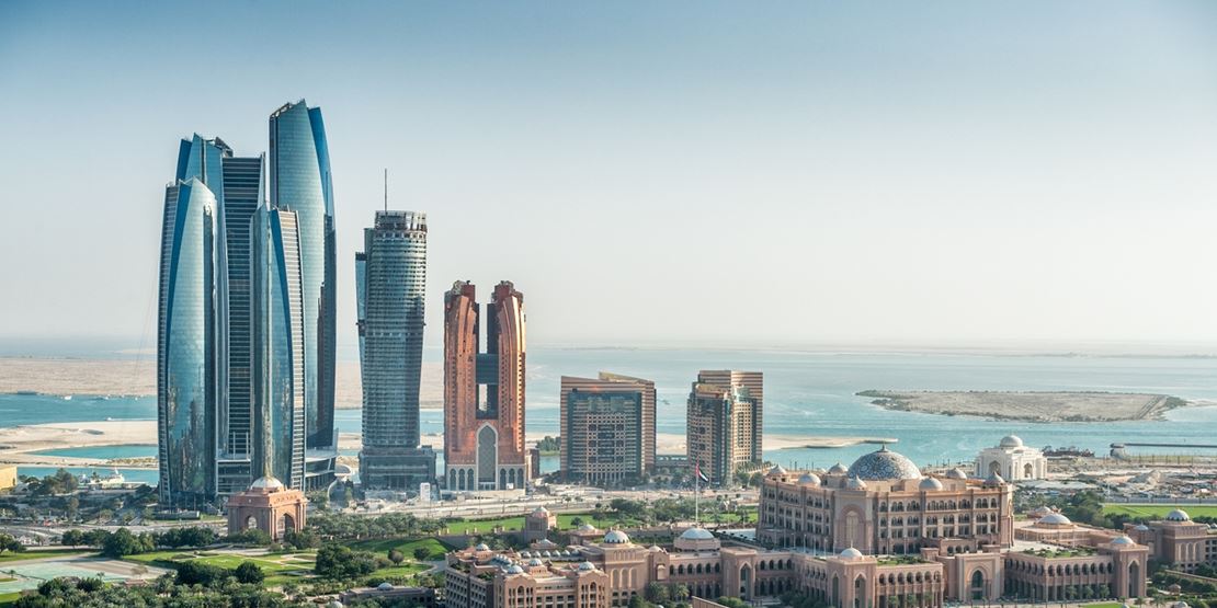 ΣΤΟ ΑΜΠΟΥ ΝΤΑΜΠΙ, ΓΙΑ ΤΑ 50 ΚΑΛΥΤΕΡΑ ΕΣΤΙΑΤΟΡΙΑ ΤΟΥ ΠΛΑΝΗΤΗ