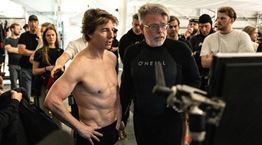 Όλα αυτά που κάνει ο Τομ Κρουζ και είναι &quot;φέτες&quot; στα 62 του