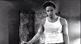 Η λευκή φανέλα στο σινεμά: Από τον Marlon Brando μέχρι τον Paul Newman