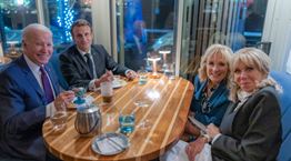 Το ιταλικό καλωσόρισμα του Joe Biden στον Emmanuel Macron