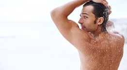 Πώς θα βελτιώσεις το δέρμα σου αλλάζοντας λίγο τον τρόπο που κάνεις ντους