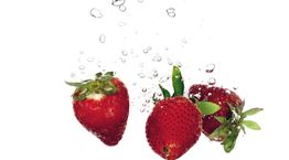 Πρέπει τελικά να πλένονται τα φρούτα πριν καταναλωθούν;