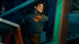 O Superman έγινε 87 ετών και η DC τον γιόρτασε με ένα βίντεο - έπος (video)