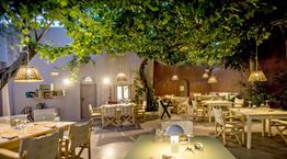 Ένα κορυφαίο εστιατόριο της Τήνου σερβίρει για ένα βράδυ στην Αθήνα