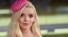 Η Anya Taylor-Joy ήταν η χειρότερη συνεπιβάτης προτού γίνει διάσημη