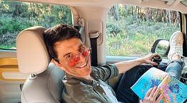 Ο Σάκης Ρουβάς θα τραγουδήσει για τα γενέθλια ενός αυτοκινήτου