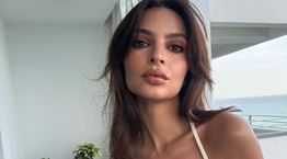 Η Emily Ratajkowski με μπικίνι &#39;έπος&#39; στους δρόμους της Νέας Υόρκης
