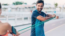 Pallof press, η άσκηση που τονώνει τη σταθερότητα του πυρήνα