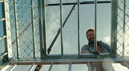 Esquire αποκλειστικό: O Jai Courtney από τα 'Επικίνδυνα Πλάσματα' είναι ένας απολαυστικός 'κακός'