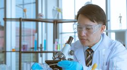 Τι δείχνει νέα έρευνα για τα αντισώματα στους ήπια νοσούντες από κορονοϊό