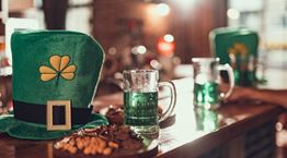 Ουίσκι, μπύρες και cocktails για την St. Patrick&#39;s Day