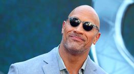 Tips για να δείχνεις κομψός με κοστούμι αν είσαι ογκώδης σαν τον Dwayne Johnson