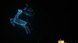 DRNS Drone Light Show: Ο Κολοσσός της Ρόδου αναβίωσε στον ουρανό με 1.000 drones