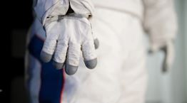 Οι αστροναύτες -όπως κι ο διάβολος- φορούσαν Prada