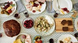 Το zakuski είναι η πραγματική γοητεία της ρωσικής κουζίνας