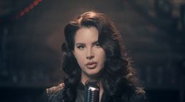 H Lana Del Rey θα διδάσκεται τώρα στο πανεπιστήμιο