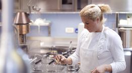 Ana Ros, η σεφ που έβαλε στον παγκόσμιο γαστρονομικό χάρτη τη Σλοβενία