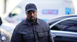 Ο Kanye West δημοσίευσε βίντεο με την Pamela Anderson γυμνή (video)