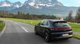 Οδηγώντας τη νέα Porsche Cayenne στη Λειψία