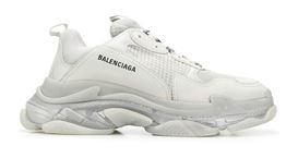 5 ugly sneakers για τη φετινή άνοιξη