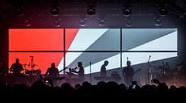 H μικρού μήκους ταινία των Massive Attack για τις επιπτώσεις των συναυλιών στην κλιματική αλλαγή