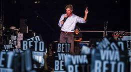 Ποιος είναι ο Beto O&#39; Rourke που τον χαρακτηρίζουν &quot;JFK του Τέξας&quot;;