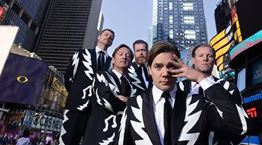 Με το Countdown to Shutdown, οι Hives μετρoύν το χρόνο αντίστροφα μέχρι το Release Athens