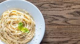 Πώς θα φτιάξεις την τέλεια cacio e pepe