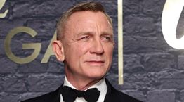 Ο Daniel Craig έγινε meme, δικαίως