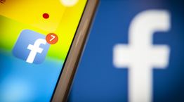 Το Facebook πολεμά τα fake news με βαθμολόγηση αξιοπιστίας των χρηστών του