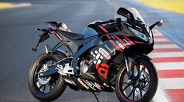 Νέα Aprilia RS 125 GP Replica: Όλη η γοητεία των MotoGP στην πιο προηγμένη μοτοσυκλέτα 125 cc