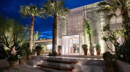 To Sea Satin Athens γιορτάζει ένα χρόνο παρουσίας στην Αθηναϊκή Ριβιέρα